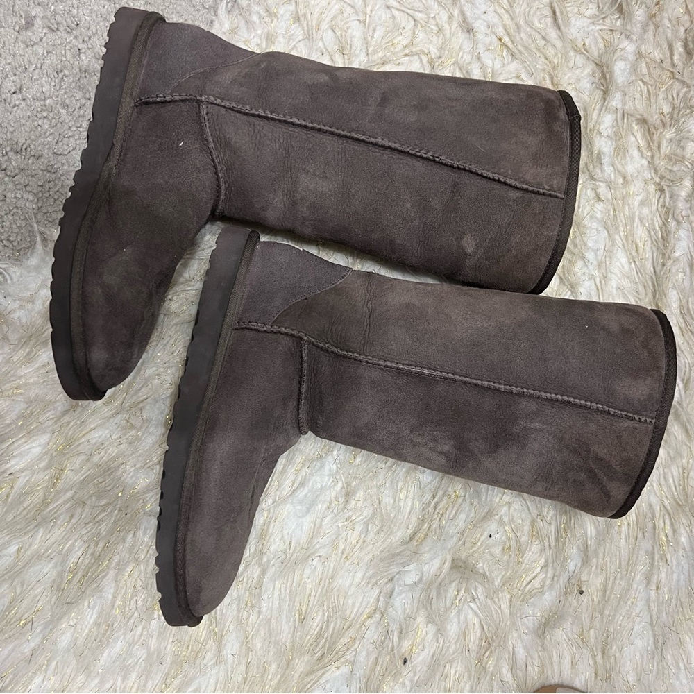 UGG Classic Tall Boot - Picture 3 of 3
